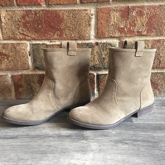 Sole Society Shoes - Sole Society Natasha taupe ankle booties size 8.5
